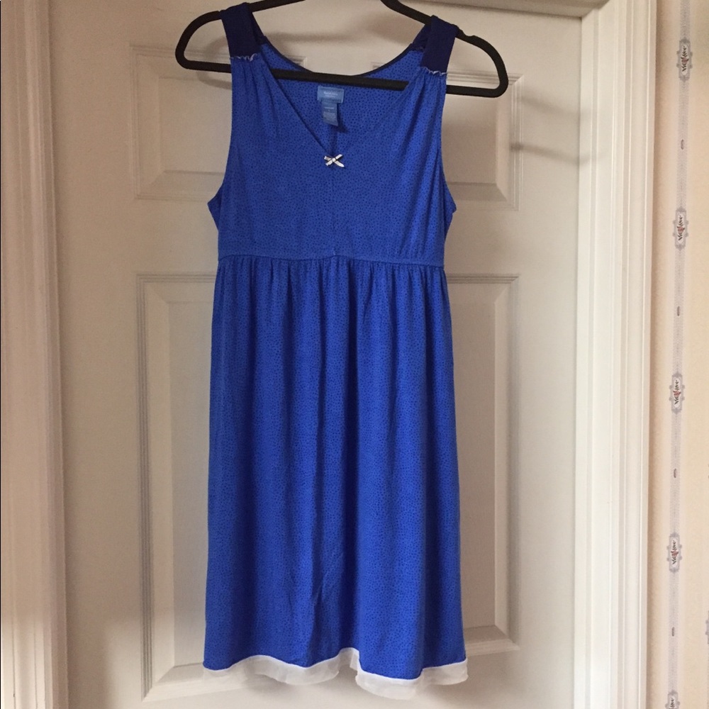 Vera Wang night gown
